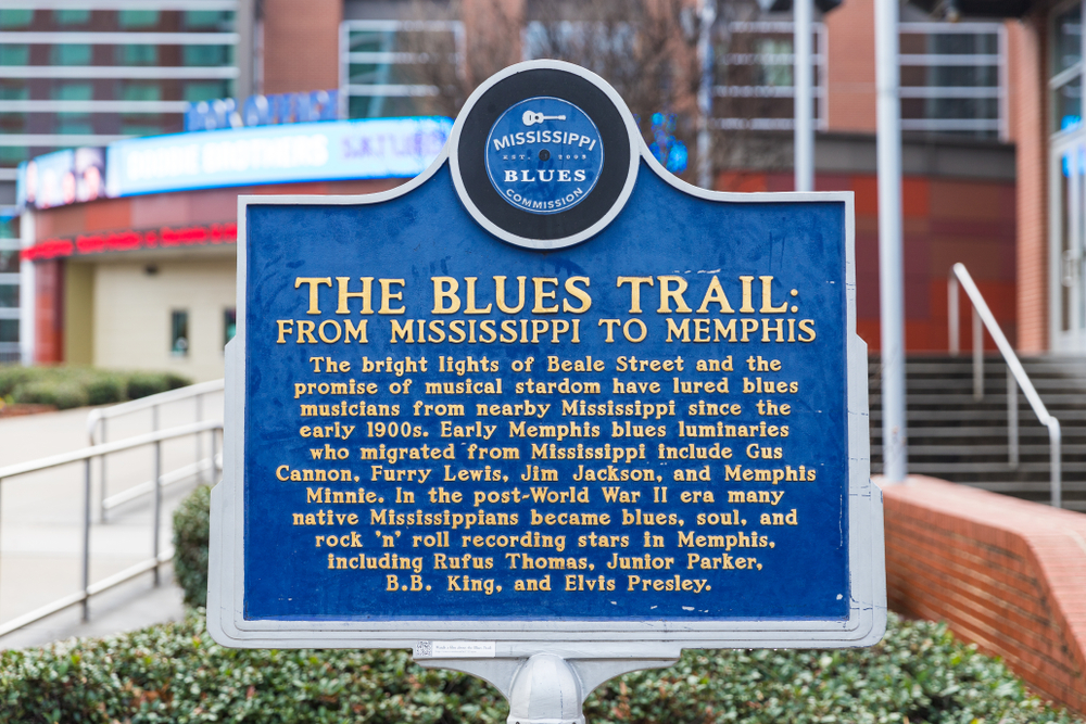 Photo of the starting marker of the Mississippi Blues Trail 
