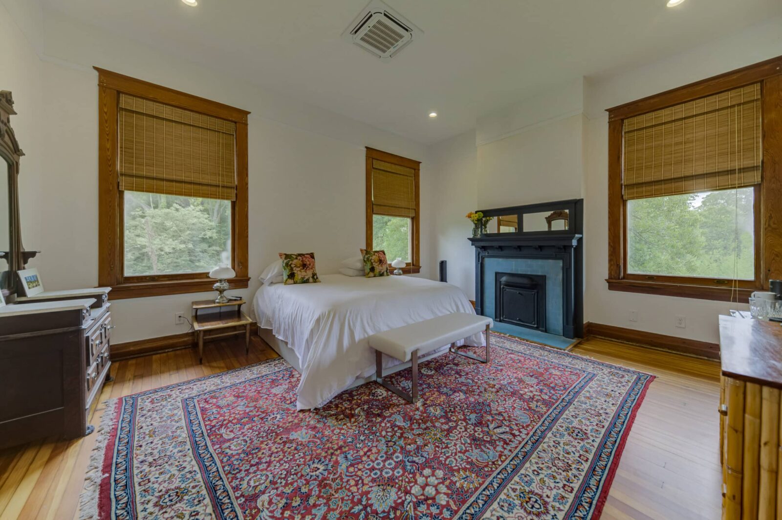 Visit the McRaven House in Vicksburg & More 2 Bedroom at our Bed and Breakfast in Vicksburg